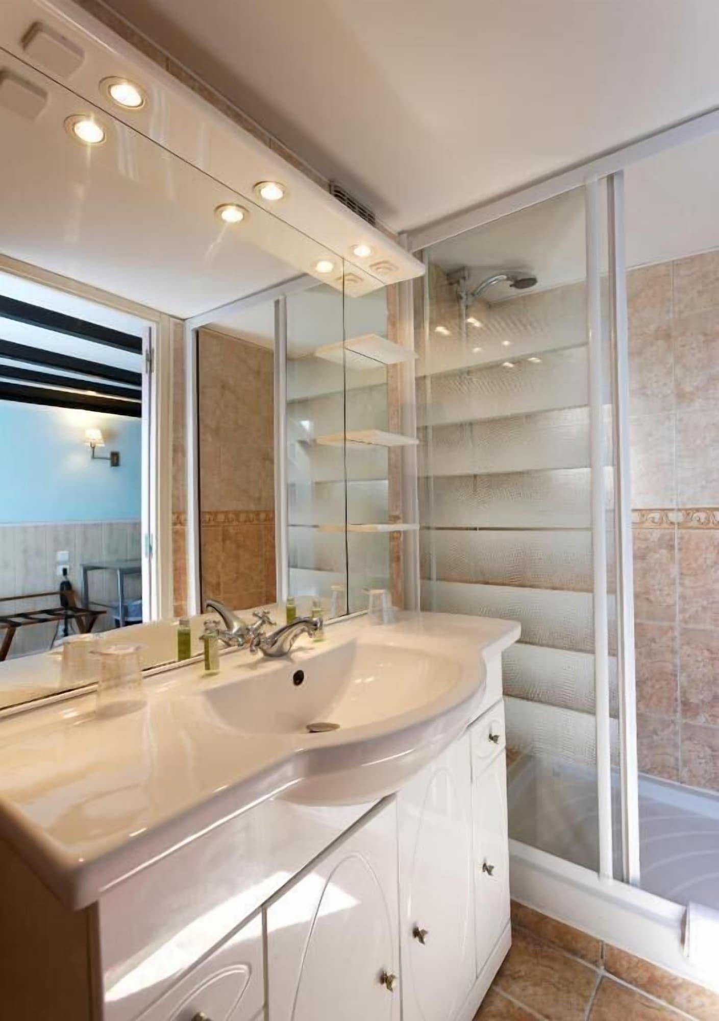 Cit'Hotel Hotel Beausejour شيربوغ أون كوتننتين المظهر الخارجي الصورة